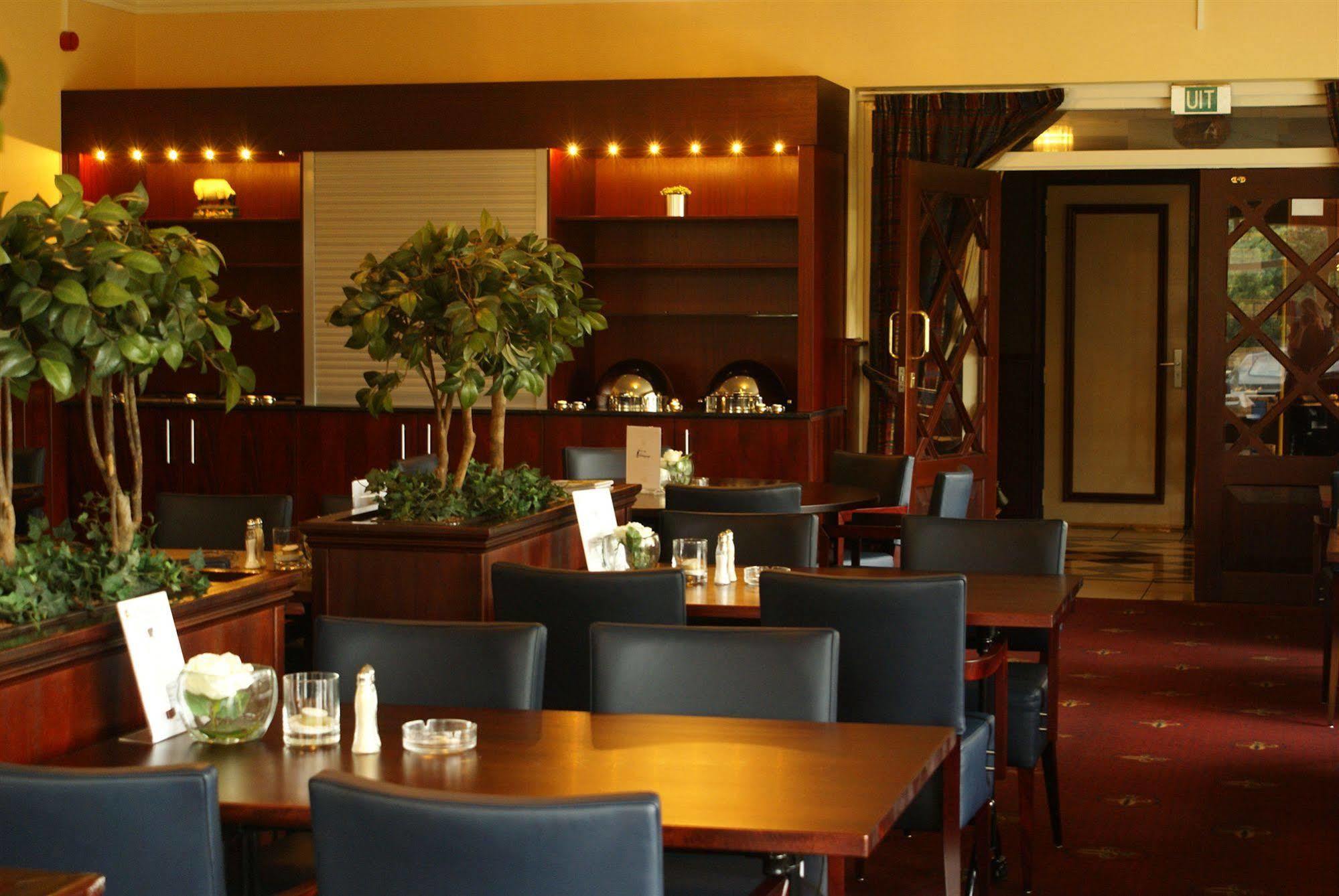 Van Der Valk Hotel Hardegarijp - Leeuwarden Экстерьер фото