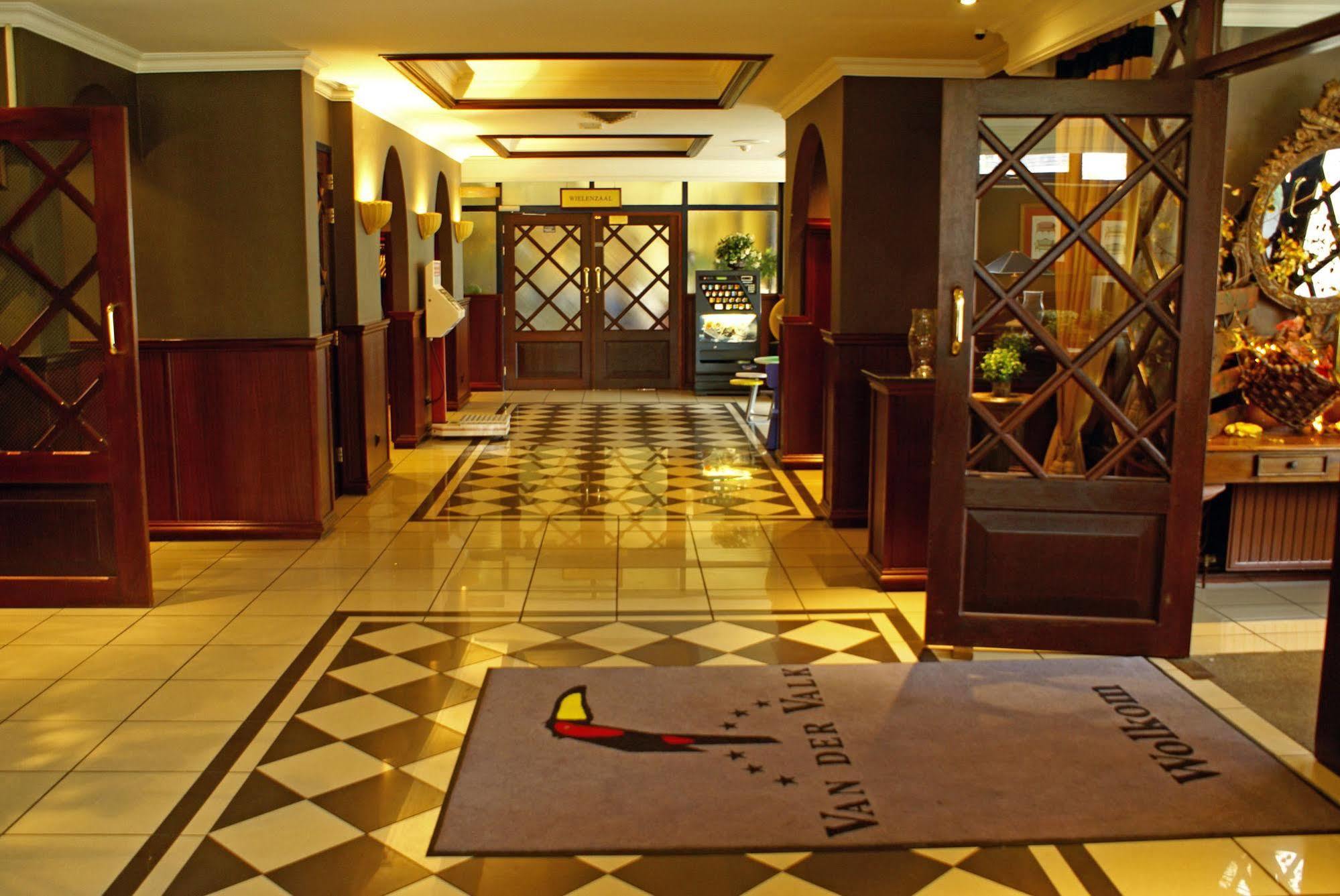 Van Der Valk Hotel Hardegarijp - Leeuwarden Экстерьер фото